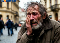 Выбросили на улицу: сотни тысяч переселенцев с Донбасса не получили обещанного жилья на Украине