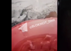 Два года жильцы дома на Титова в Донецке не могут добиться ремонта крыши и борются с потопами 