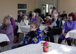 Благотворительный концерт для людей пожилого возраста и инвалидов состоялся в Мариуполе 