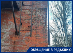В аварийном состоянии трансформаторная будка в Ворошиловском районе Донецка 