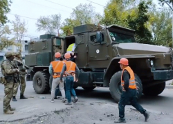 На стройке в Мариуполе обнаружили 18 нелегальных мигрантов 