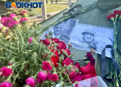 В Донецке организовался стихийный мемориал в память о Евгение Пригожине