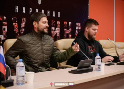 «Вы мне очень близки по духу»: сенатор Волошин посетил Донбасс и пообщался в молодежью