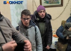 Эксклюзивные кадры эвакуации беженцев из Новотроицкого