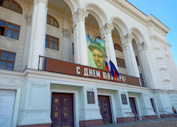 В Донецке прошло торжественное открытие 93 театрального сезона государственного академического театра оперы и балета