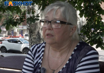 «Я не враг народа»: пенсионерку из Донецка продолжают выселять из квартиры, купленной до санкций ГКО