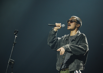 Это потрясло зрителей: у известного донецкого рэпера на концерте отобрали микрофон