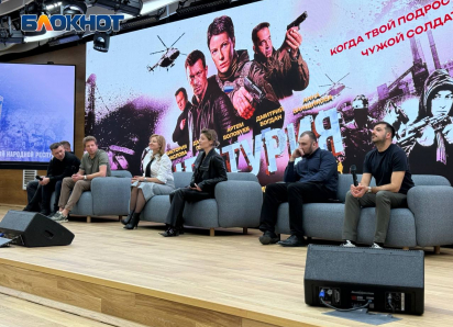 Мариупольцы отказались преклоняться перед гробом ВСУшника на съемках фильма «Центурия»: сцену отменили