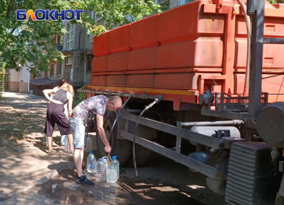 Стало известно, сколько автоцистерн развозят воду людям в Макеевке