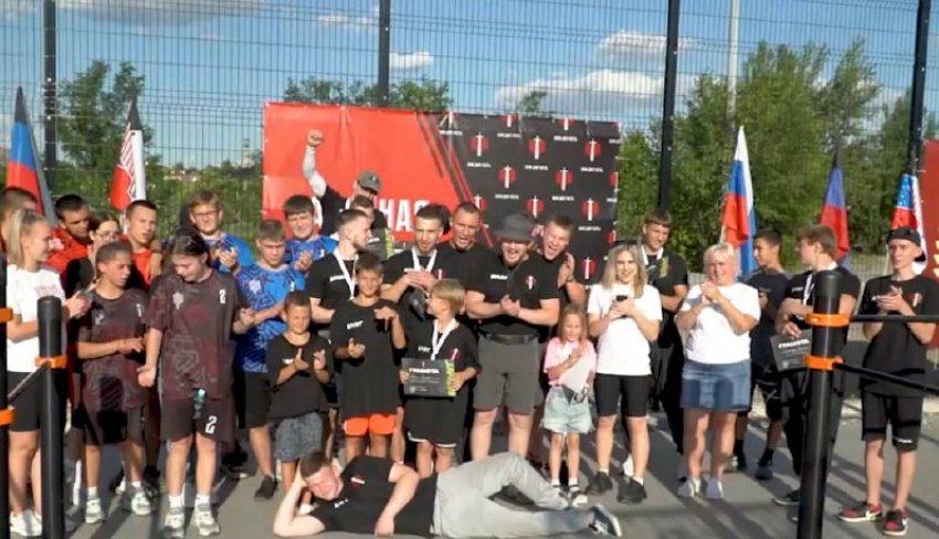 Мероприятия ко Дню молодежи в ДНР провела Народная Дружина