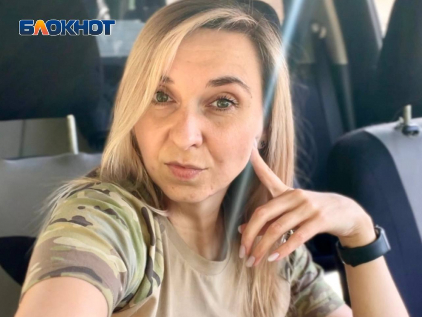 Военнослужащих и волонтеров с Днем защитника Отечества поздравляет редактор «Блокнот Донецк» Светлана Ларина