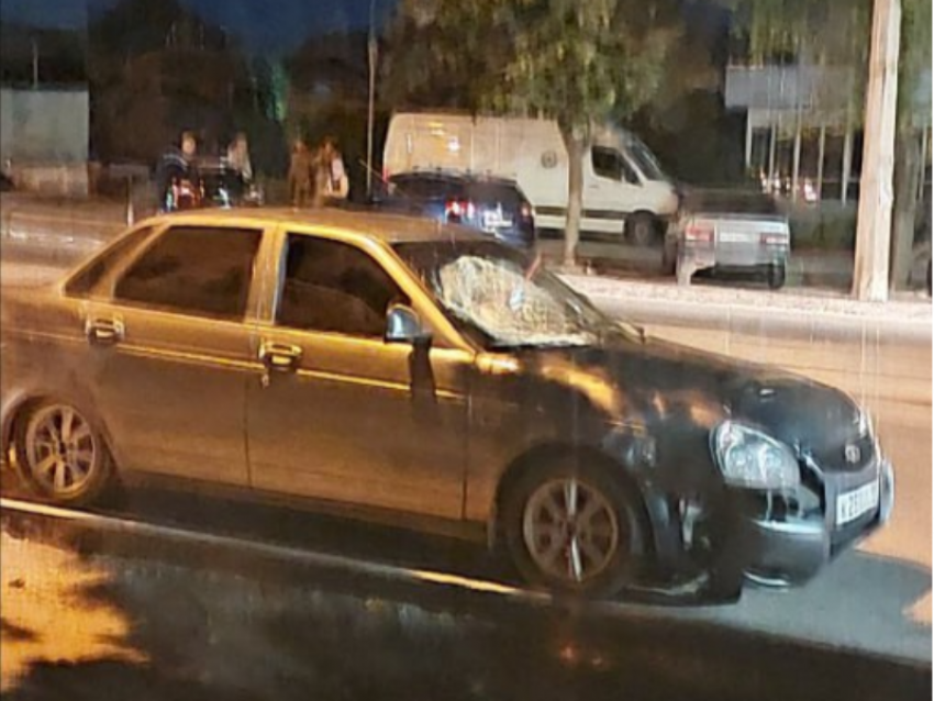 Водитель сбил мужчину и скрылся: полицейские просят откликнуться очевидцев ДТП в  Мариуполе