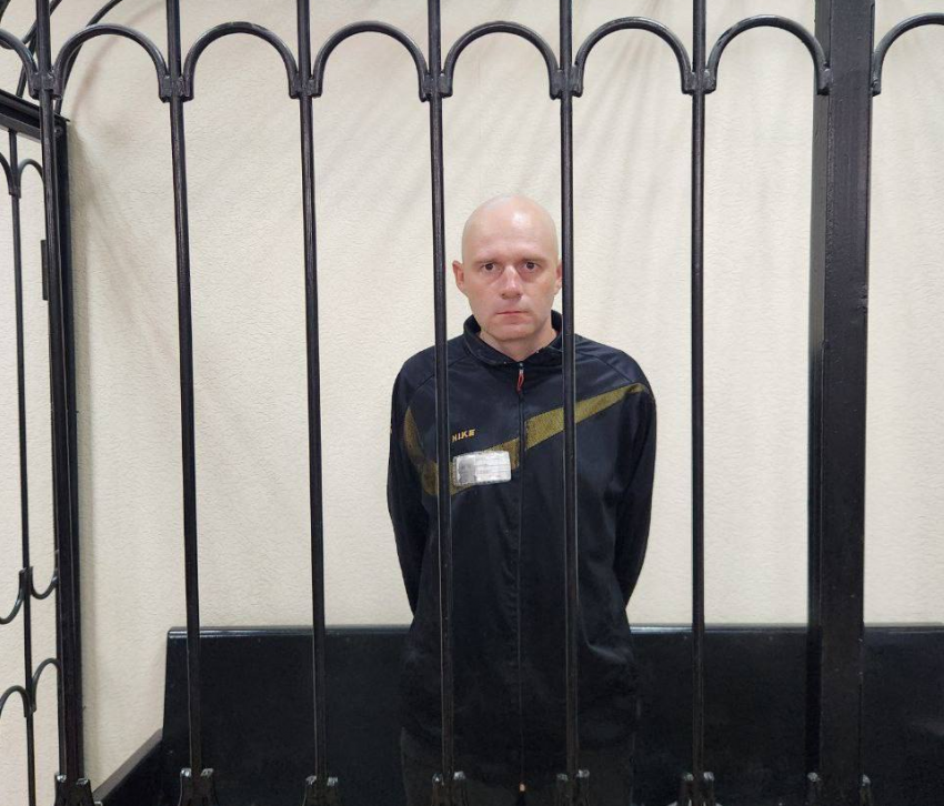 Расстрелял безоружного за идею: азовец получил 22 года за убийство в Мариуполе