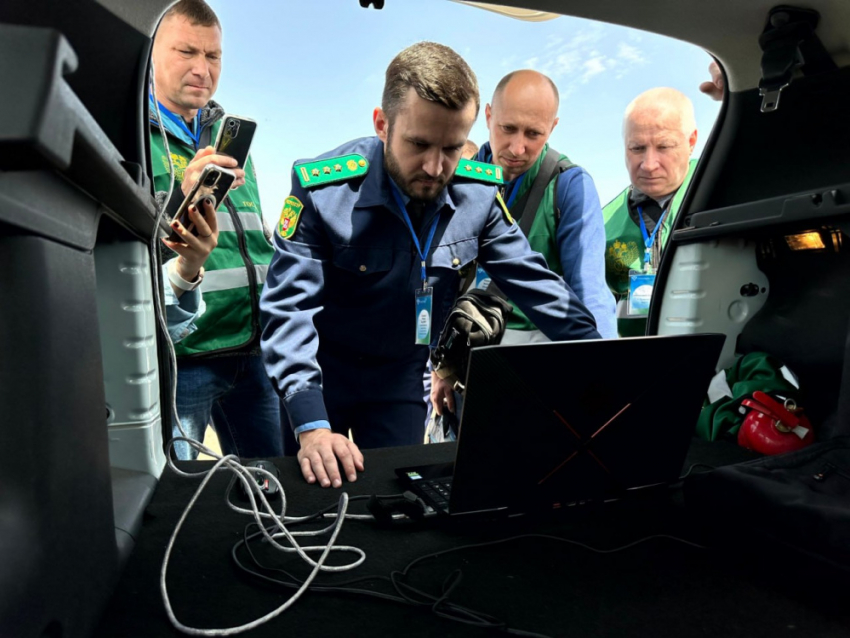 Из Ставрополя в Донецк передано высокоточное геодезическое оборудование