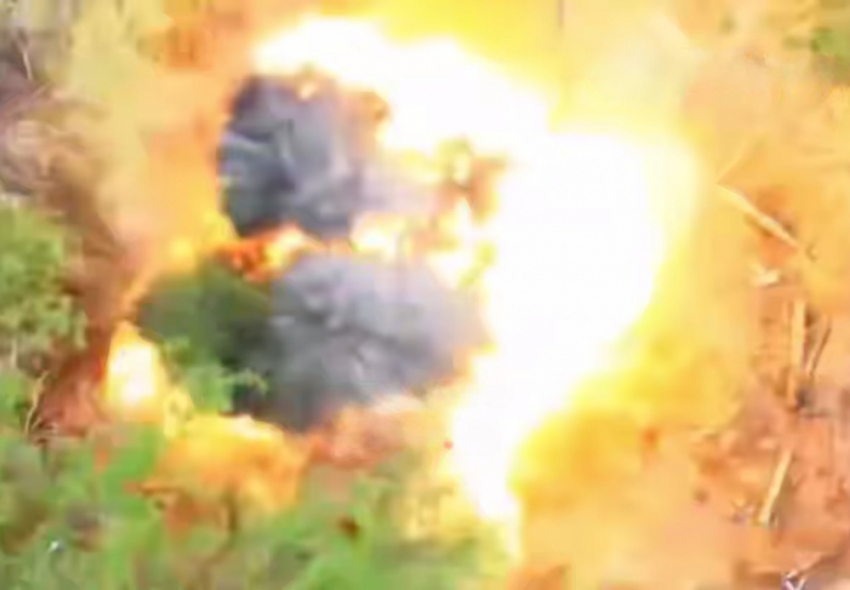 Сразу и прикопал: российский штурмовик в одиночку уничтожил блиндаж ВСУ