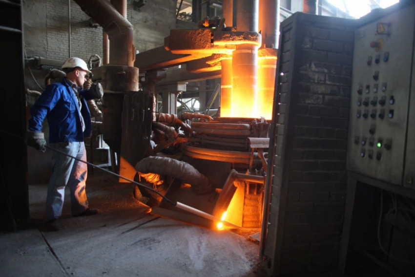 Антикризисная стратегия ДМЗ: модернизация, убытки и надежда на государство