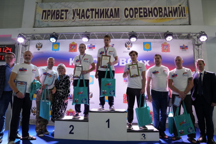 Участники СВО из ДНР взяли три призовых места в турнире по плаванию 