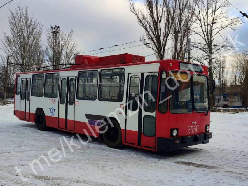 Какой общественный транспорт не работает в Донецке из-за отсутствия напряжения и износа рельс 
