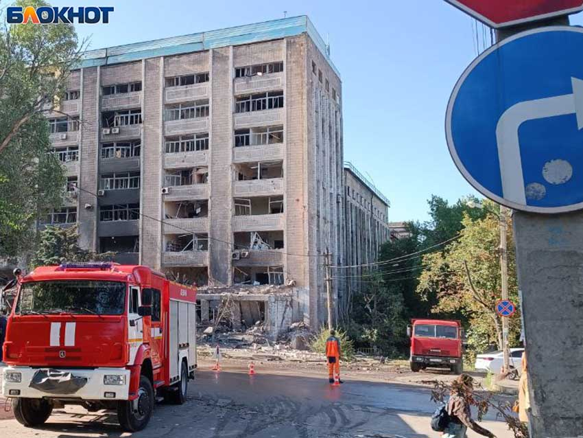 Месть за Дачное: террором Донецка Зеленский гасит негатив от входа ВС РФ в Днепропетровскую область