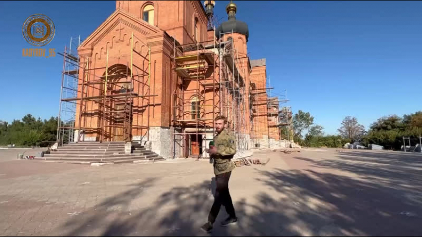 Церковь тоже часть Донбасса: в Мариуполе восстанавливают православный храм