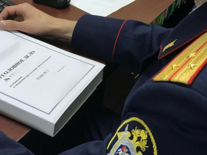 Болтать – себе могилу копать: жительницу ДНР будут судить за «слив» данных следствия