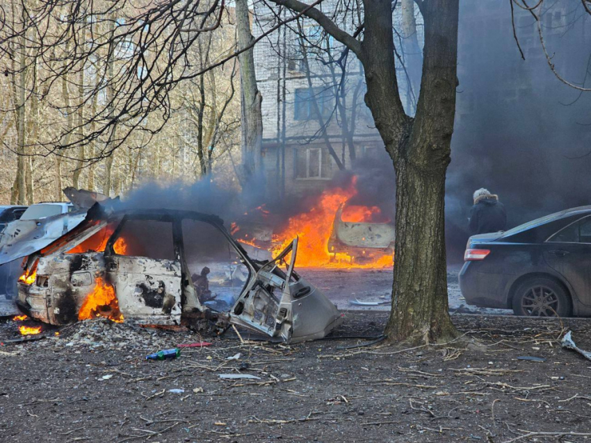 Под удар ВСУ попала многоэтажка на Текстильщике в Донецке