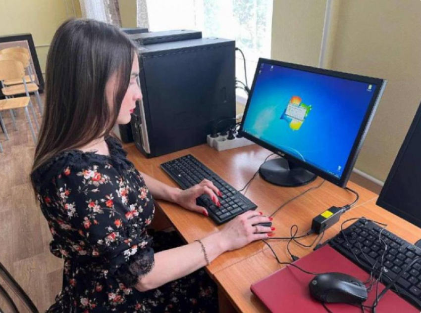 Аттестат в новых регионах России теперь школьники могут получить без экзаменов
