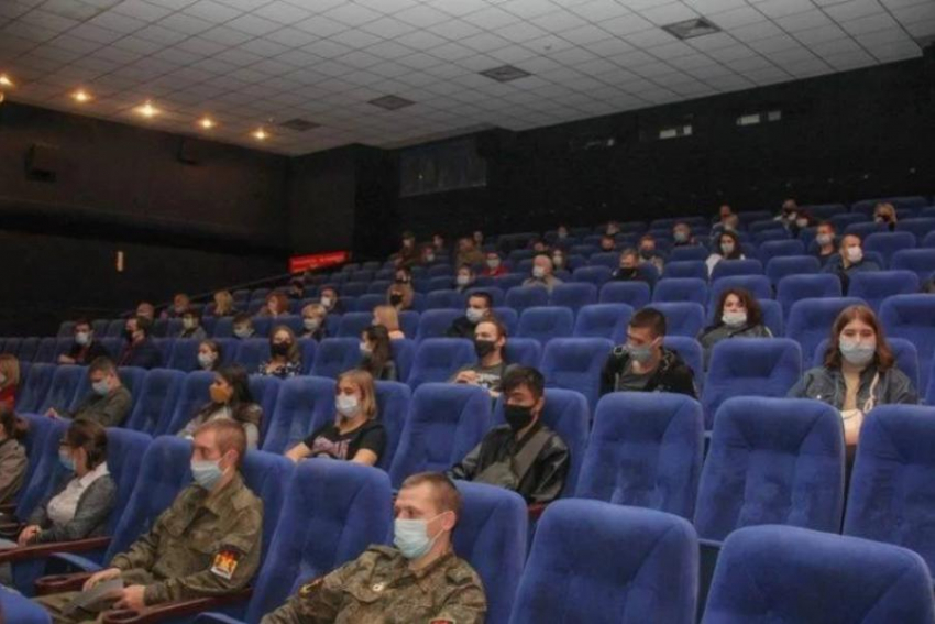 В ДНР открывают кинозалы с лучшим в России оборудованием для проката