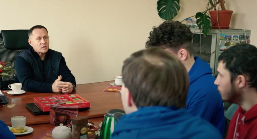 О работе в ПВР: прошла ротация активистов, работающих в Авдеевском и Ясиноватском гуманитарных штабах 