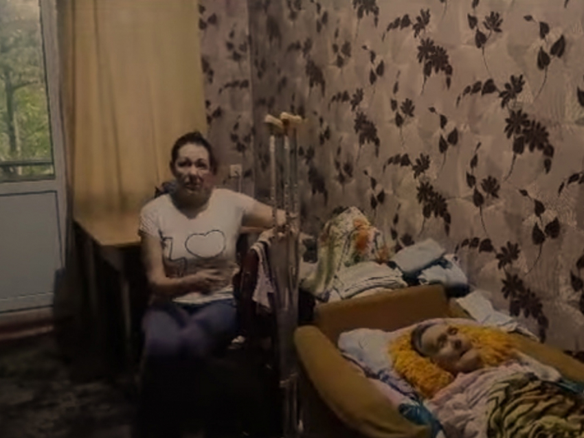 Фонд Андрея Лысенко продолжает помогать: беженкам-инвалидам из Красногоровки привезли гумпомощь