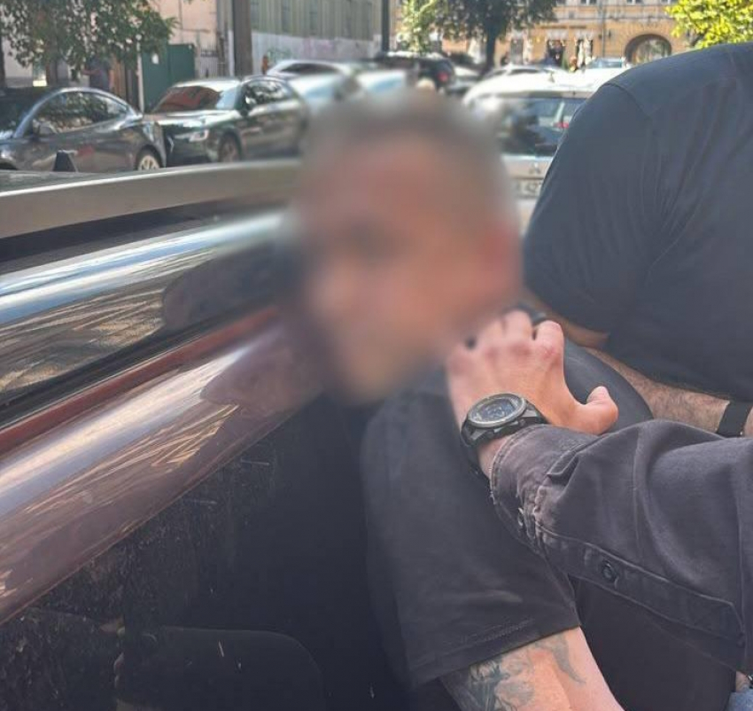 Залужный одобрил: командир ВСУ расстрелял и закопал «обидевших» его жену мужиков