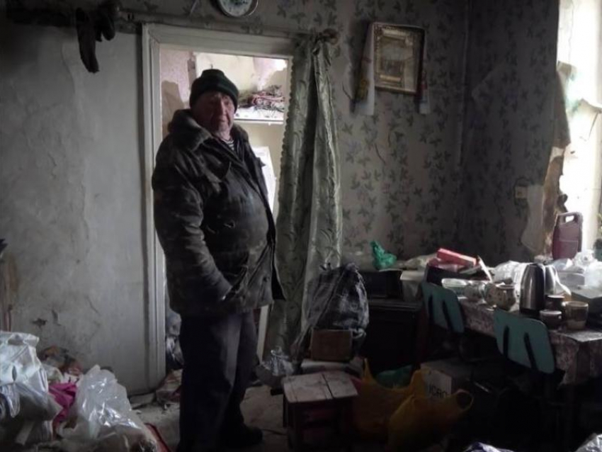 «Уезжать не собираемся»: состоялась премьера фильма о жителях Донбасса, которые остаются на Родине и помогают друг другу выживать