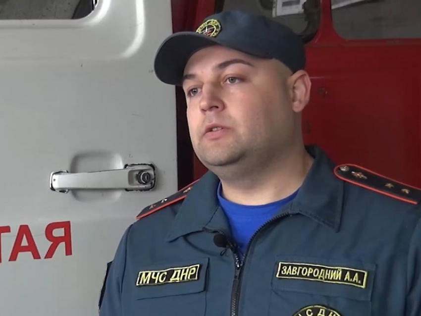 Несколько раз был на грани жизни и смерти: спасатель из Ясиноватой рассказал, с чем ему приходится сталкиваться на работе