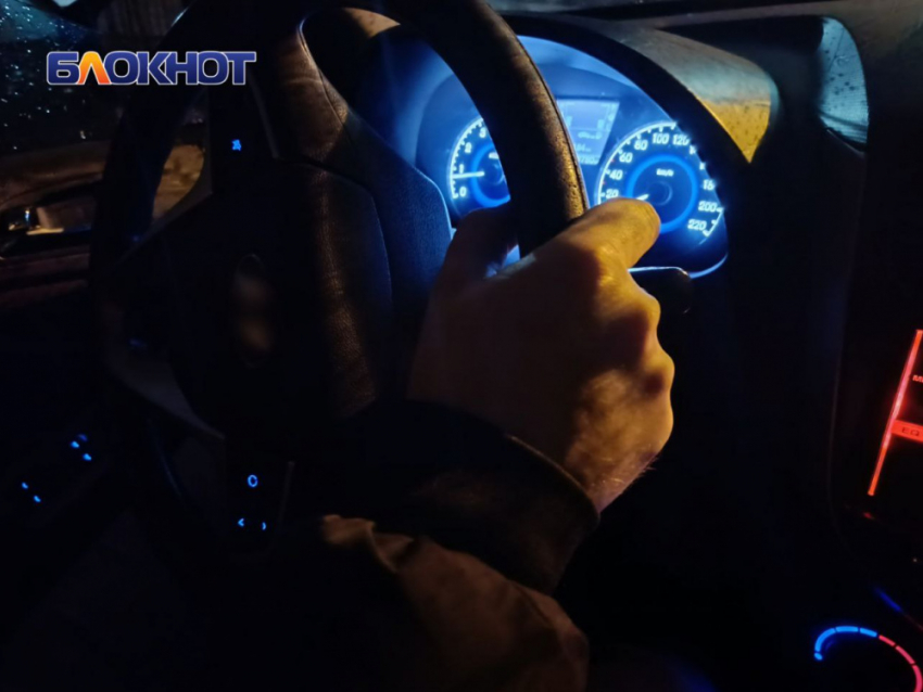 В ДНР двое подростков угнали автомобиль