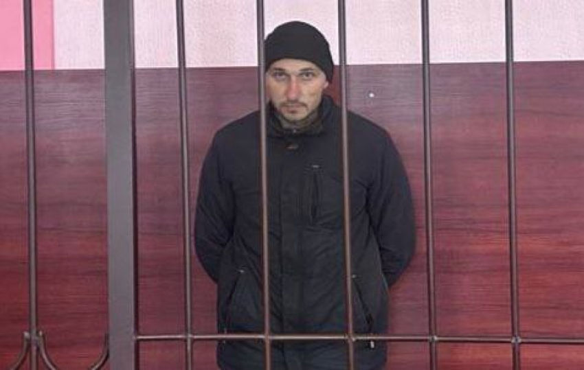 За расстрелы в Мариуполе боевик «Азова»* осужден в ДНР на 20 лет 