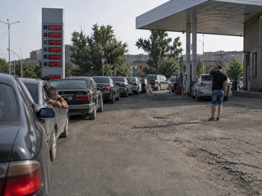 Стало известно, почему в ДНР бензин дороже, чем в соседних регионах