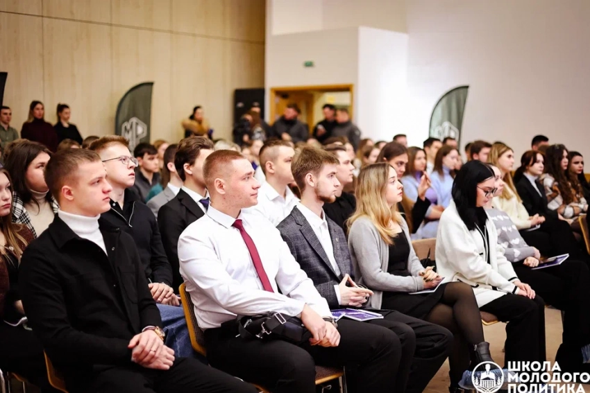 В Донецке будут обучать молодых политиков