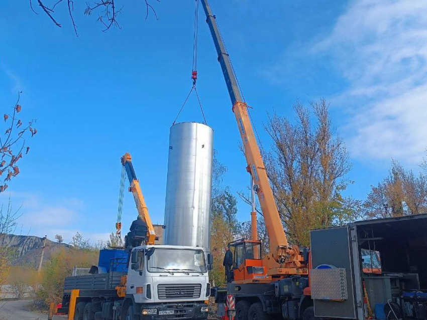Две новые водонапорные башни установят до конца декабря в Макеевке 