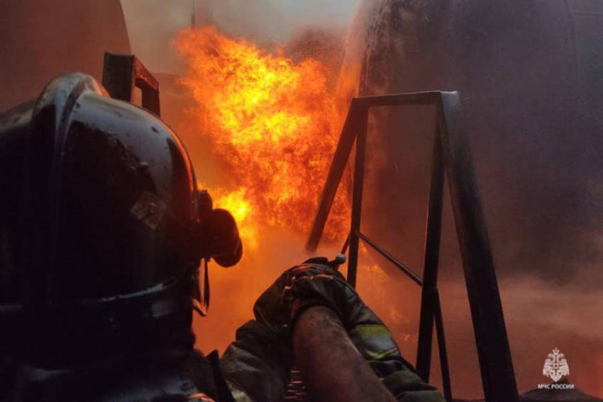 Двое мужчин погибли при пожаре в Донецке