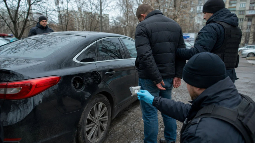 Донецке у мужчины конфисковали Hyundai за наркотики в бензобаке