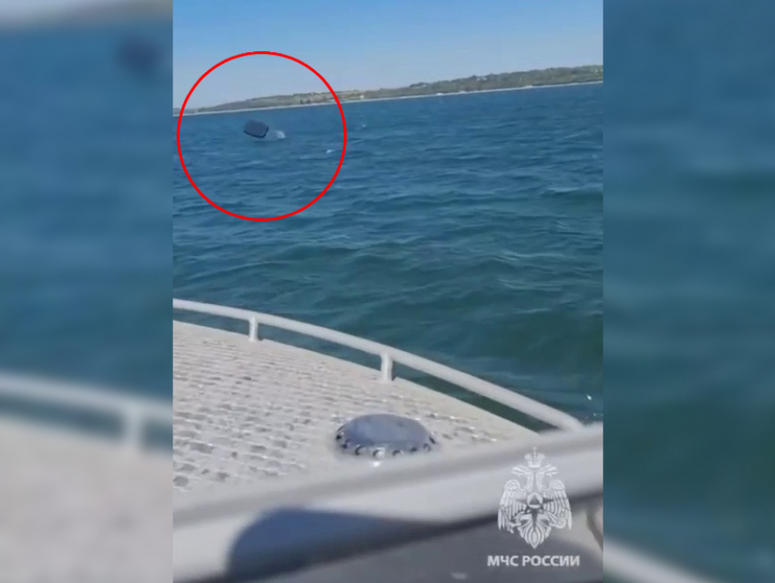 8-летний ребенок улетел в море на надувном матрасе в донецкой Ялте