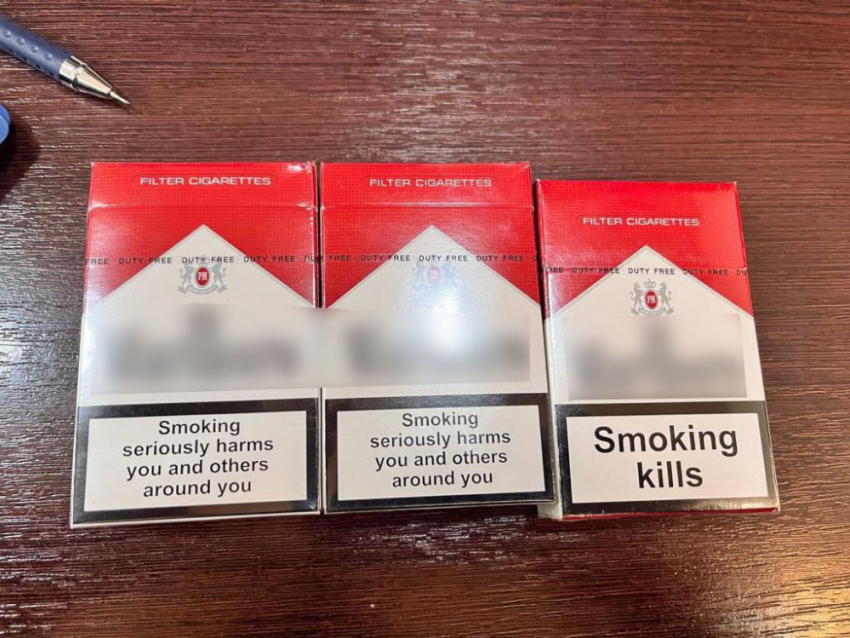У предпринимателя в Мариуполе изъяли нелицензионные сигареты на 100 тысяч рублей