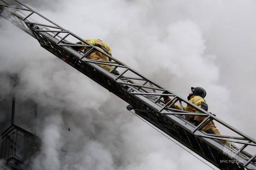 В Енакиево на пожарах погибли два человека