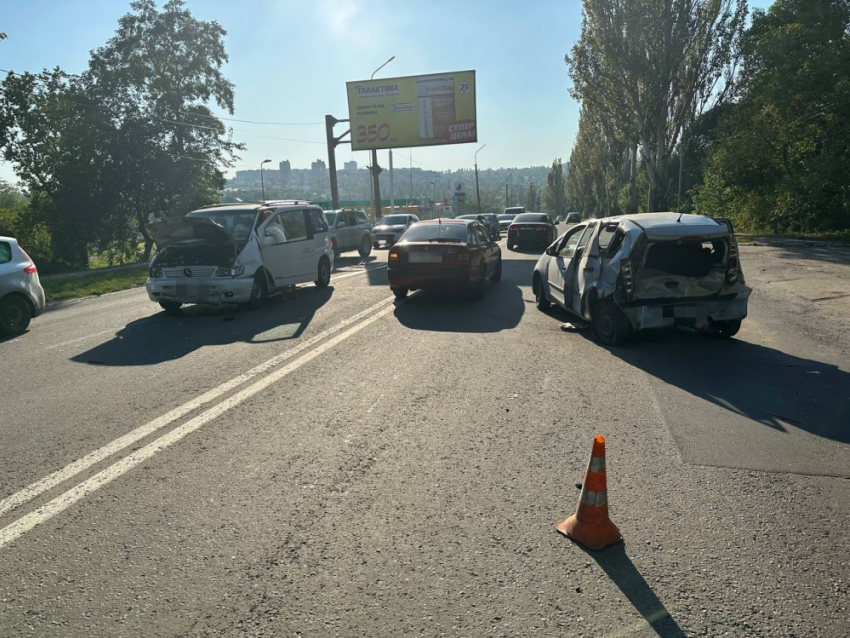 Четыре человека пострадали в ДТП в Горняцком районе Макеевки: среди них два несовершеннолетних