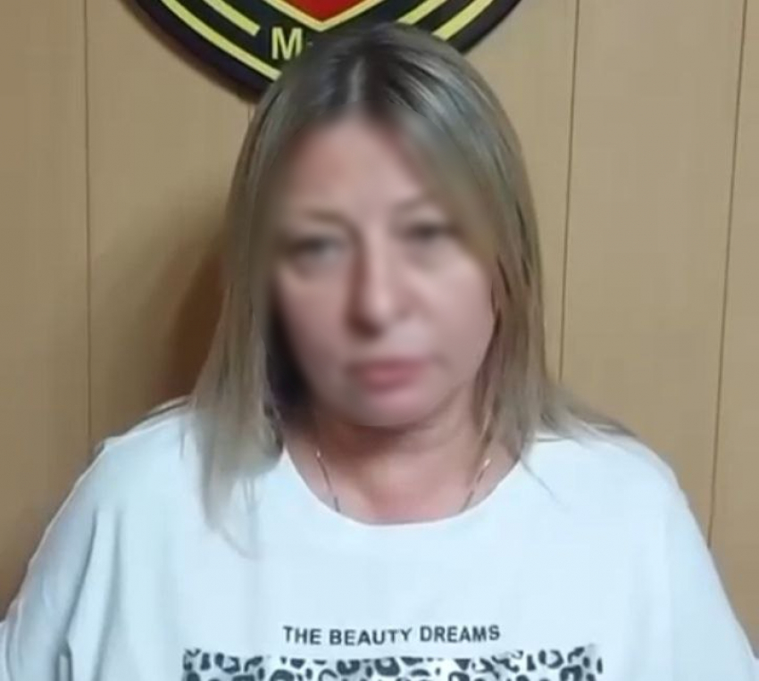 Оскорблявшая в кафе Донецка военных из Бурятии женщина, извинилась в полиции