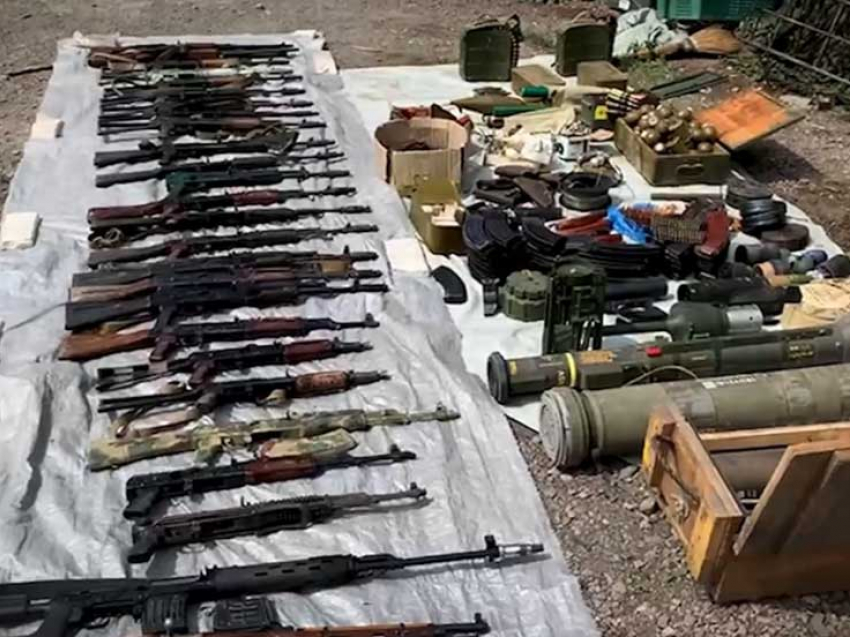 Заминированный склад: ФСБ РФ по ДНР обнаружили Селидово схрон укронацистов