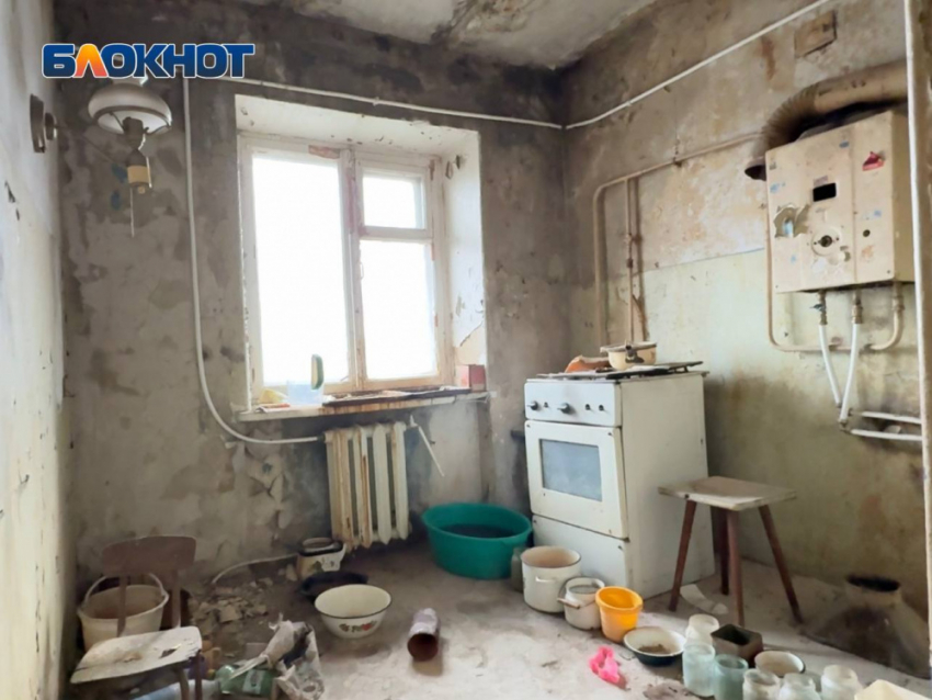 Ветераны ополчения, беженцы и инвалиды годами живут в сырых квартирах без отопления в макеевском Ханжёнково