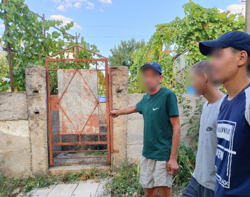 В Новоазовске мужчина «чистил» дома: грозит срок до 10 лет