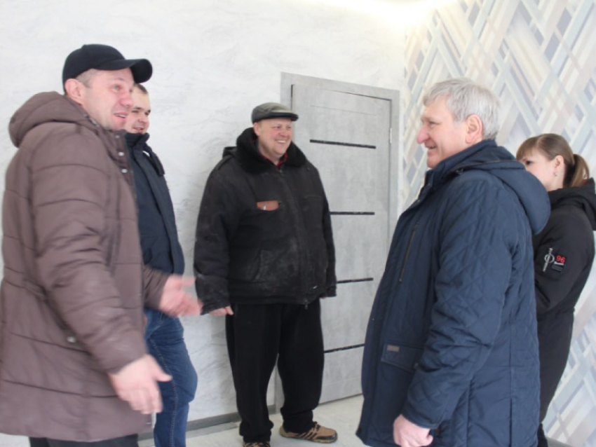 Российские строители почти отремонтировали пострадавшие от украинской «Точки-У» дома в Комсомольском