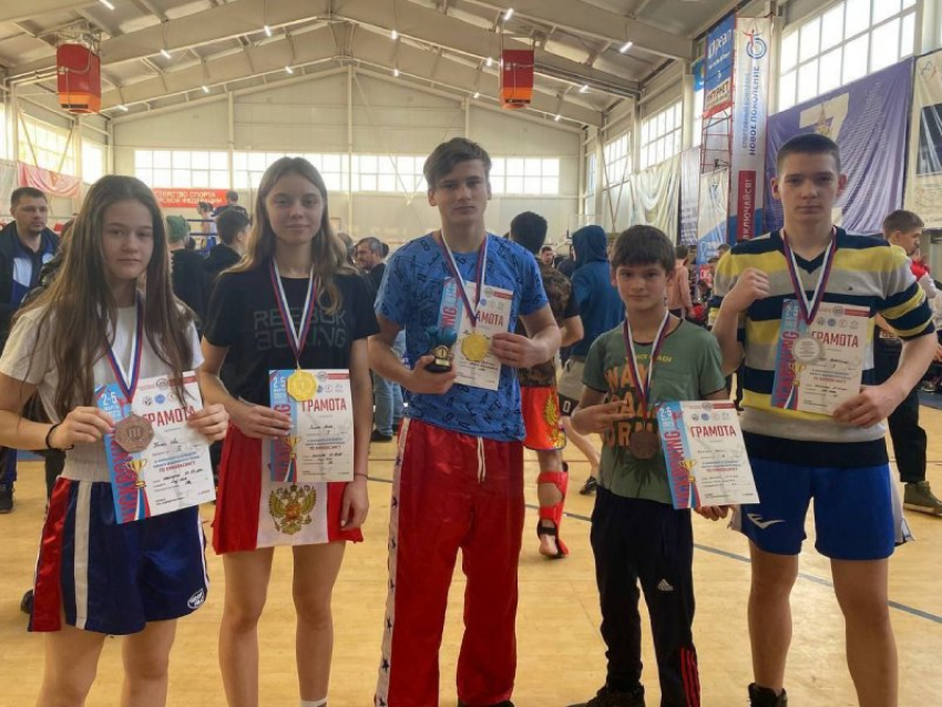 Кикбоксеры ДНР завоевали 5 медалей на соревнованиях в Астрахани